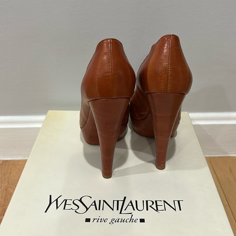 Ysl Pump - image 2